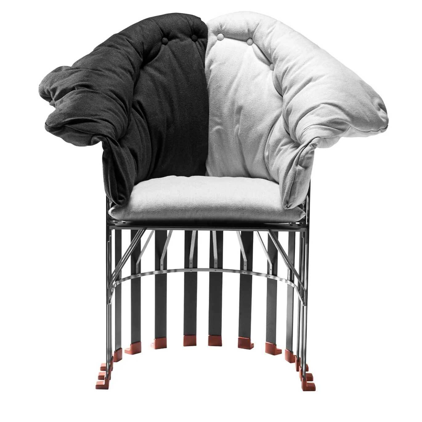 Poltroncina La Pagnotta Bianca e Nera di Gaetano Pesce
