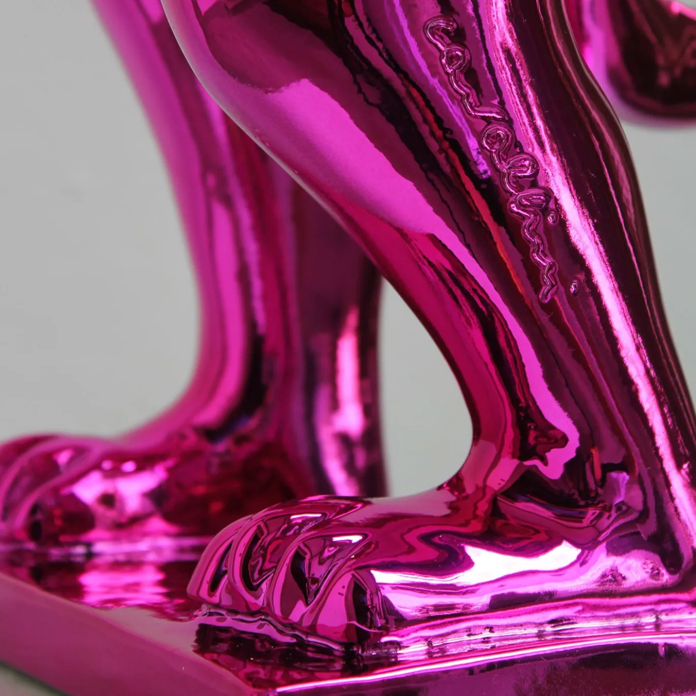 PoPCat Rosa Scultura di Sauro Cavallini