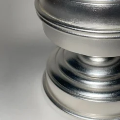 Portacandele scultoreo in ottone placcato argento