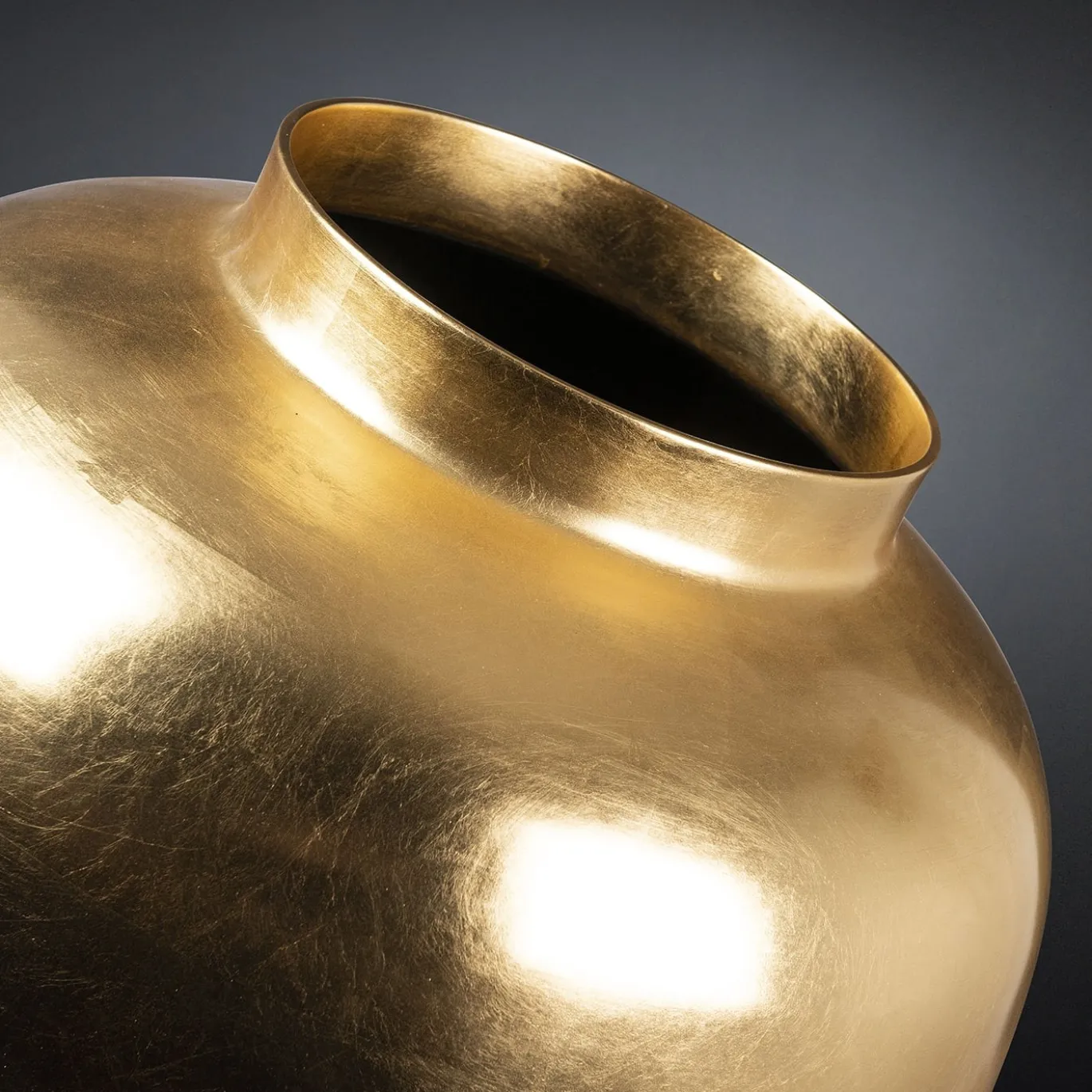 Potiche in foglia d'oro Borromeo