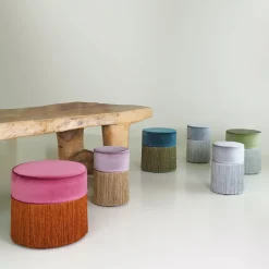 Pouf argento scintillante con frangia argento