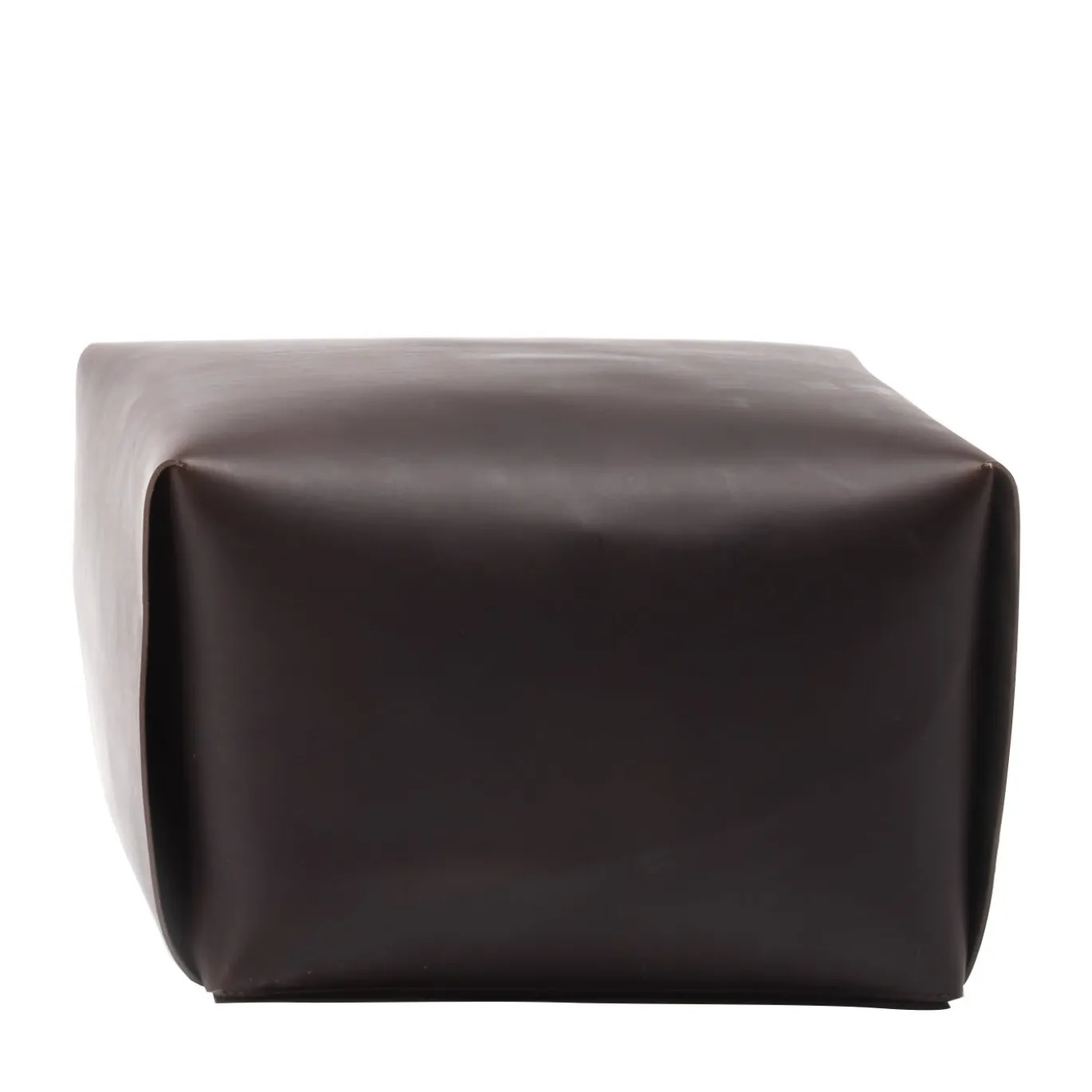 Pouf Bao in cuoio scuro di Viola Tonucci