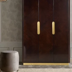 Pouf beige con base in legno Champagne della Collezione Studio Privè