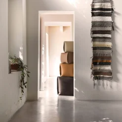 Pouf Big Bao grigio fango di Viola Tonucci