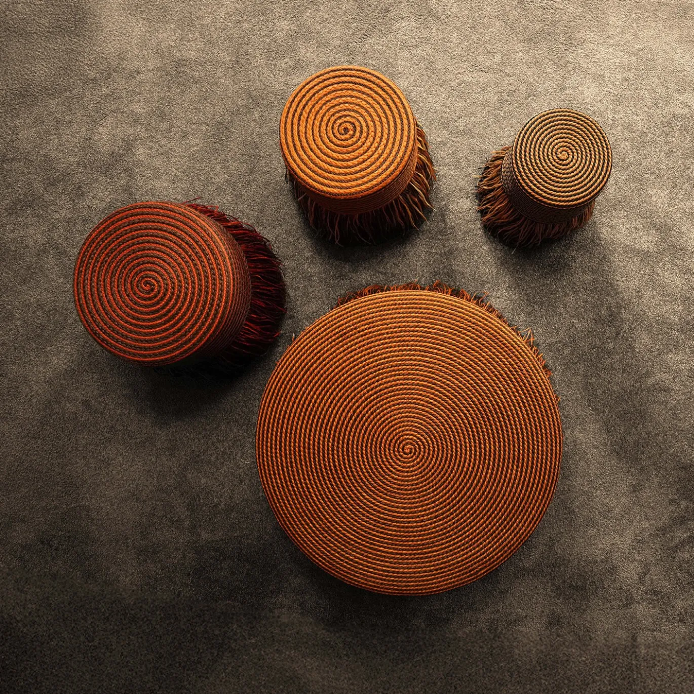 Pouf Boho Chic in paglia gialla e marrone