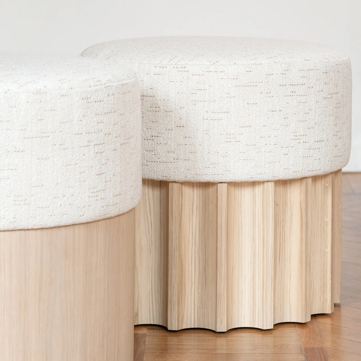 Pouf cilindrico Spotorno bianco della Collezione Riviera