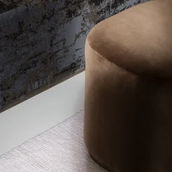 Pouf Ciro Brown di Ciarmoli Queda Studio