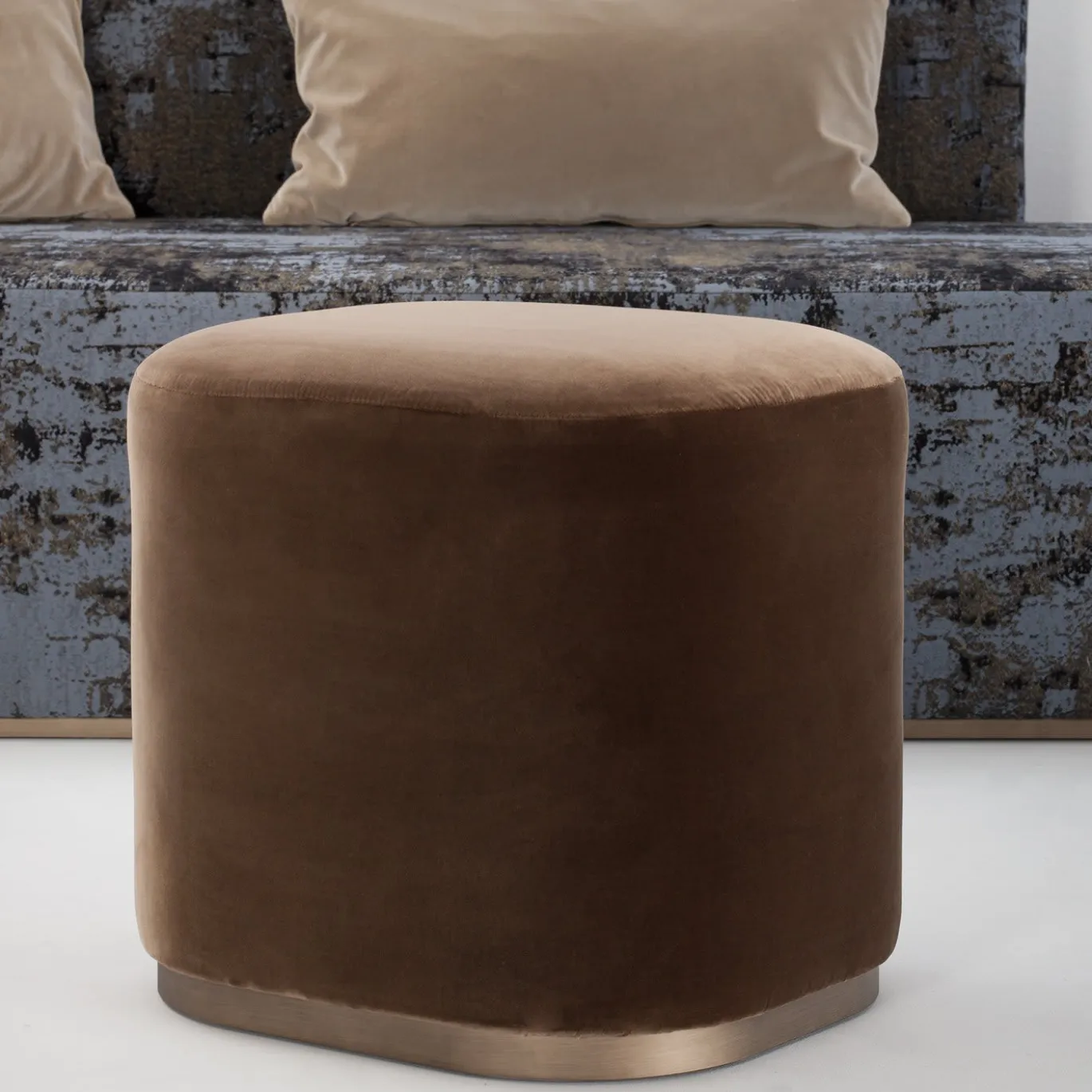 Pouf Ciro Brown di Ciarmoli Queda Studio
