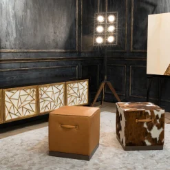 Pouf cubico Zazà in pelle marrone camel
