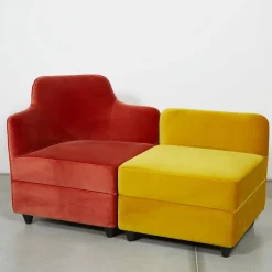 Pouf giallo con schienale Angolo di Corrado Corradi Dell'Acqua