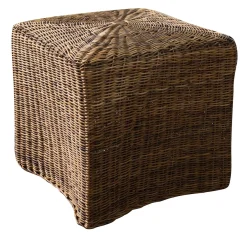 Pouf in paglia Rossiccio di Massimo Castagna