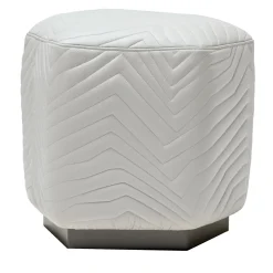 Pouf in pelle di Castello Lagravinese Studio