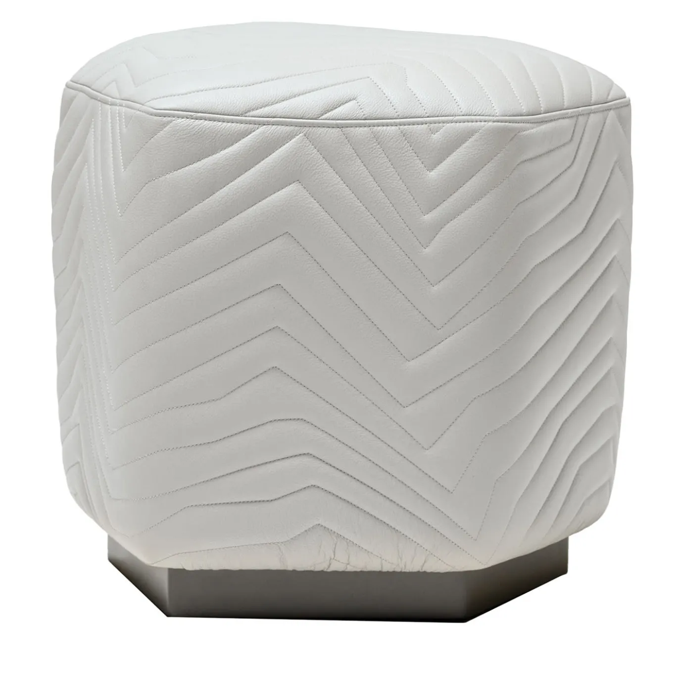 Pouf in pelle di Castello Lagravinese Studio