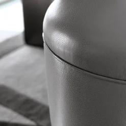 Pouf in pelle grigia