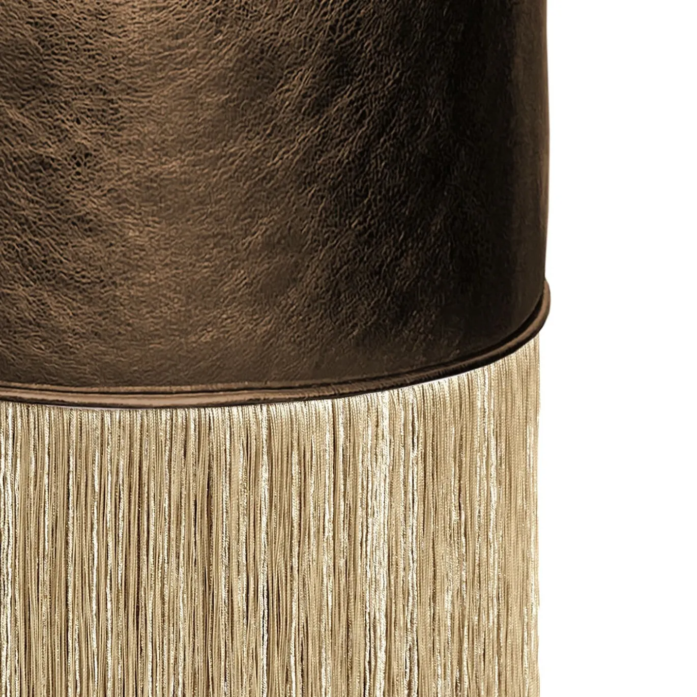 Pouf in pelle marrone con frange dorate di Lorenza Bozzoli