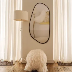 Pouf in pelliccia ecologica Atlas Ball Bianco