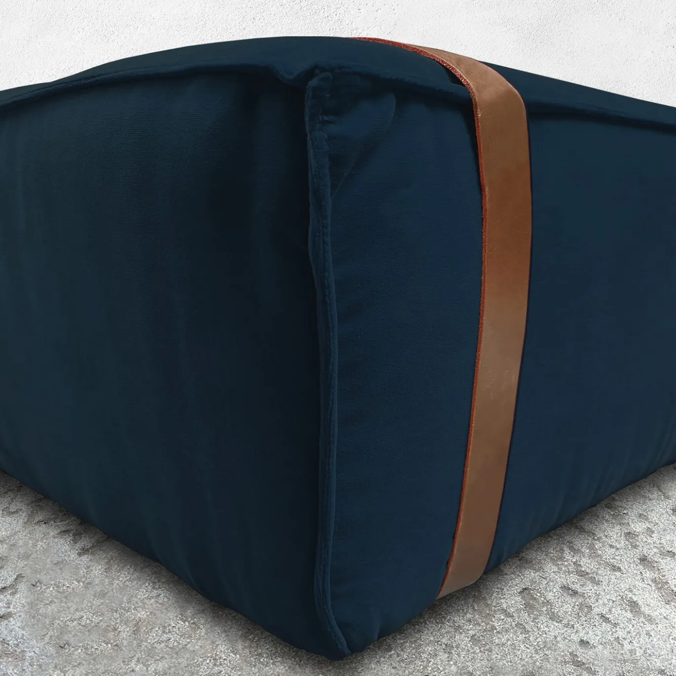Pouf Maxi Docker in velluto blu