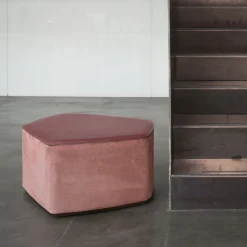 Pouf medio in pelle color vinaccia