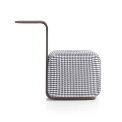 Pouf mobile bianco e nero con struttura in noce Dondo