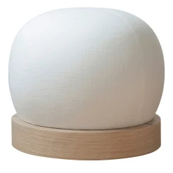 Pouf rotondo Bon Bon con base in rovere della Collezione Riviera