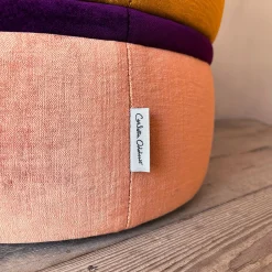 Pouf rotondo in velluto giallo e rosa