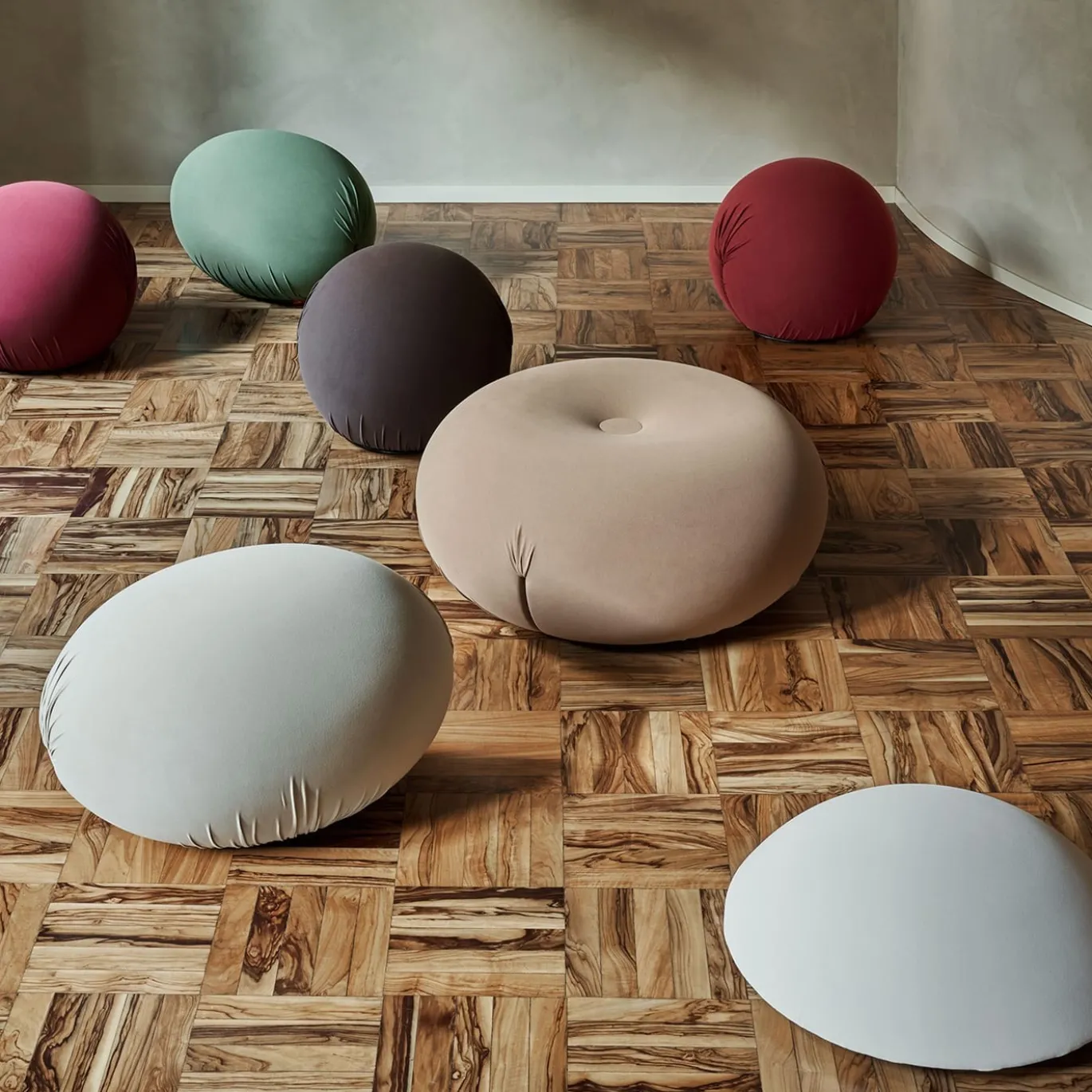 Pouf Tato in tessuto tecnico bianco