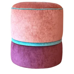 Pouf tondo in velluto rosa e viola con ricamo