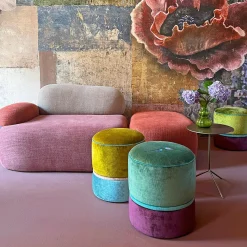 Pouf tondo in velluto verde acqua e viola con ricamo
