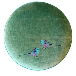 Pouf tondo in velluto verde acqua e viola con ricamo