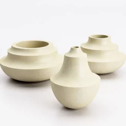 Profili C Lecce Vaso in pietra calcarea di Luca Scacchetti