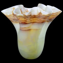 PV05 Vaso scultoreo in onice bianco