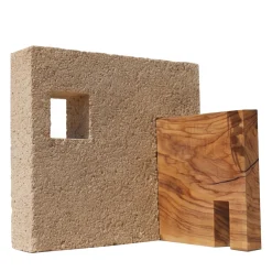 Ruderi 01 Scultura in legno d'ulivo e pietra