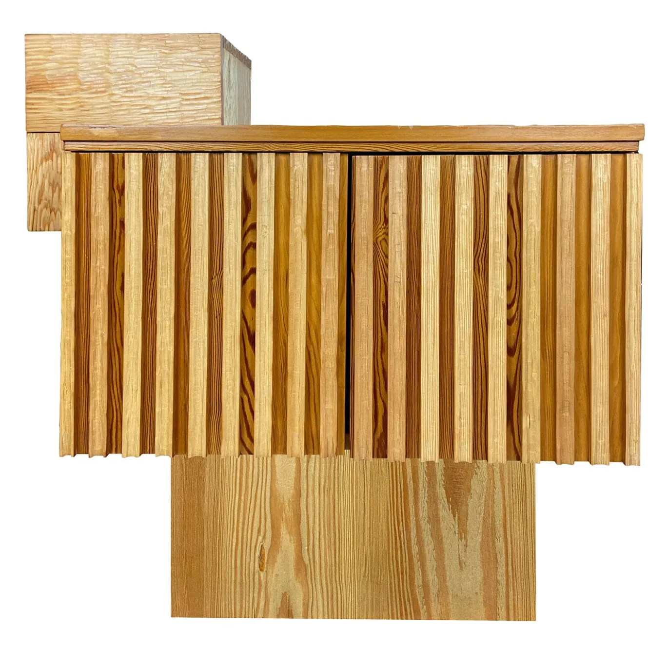 Scolpizio Sideboard Asimmetrico in Larice