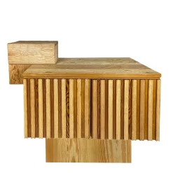 Scolpizio Sideboard Asimmetrico in Larice