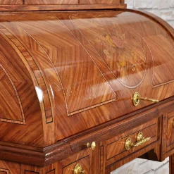 Scrittoio Cilindrico a Rullo in Legno