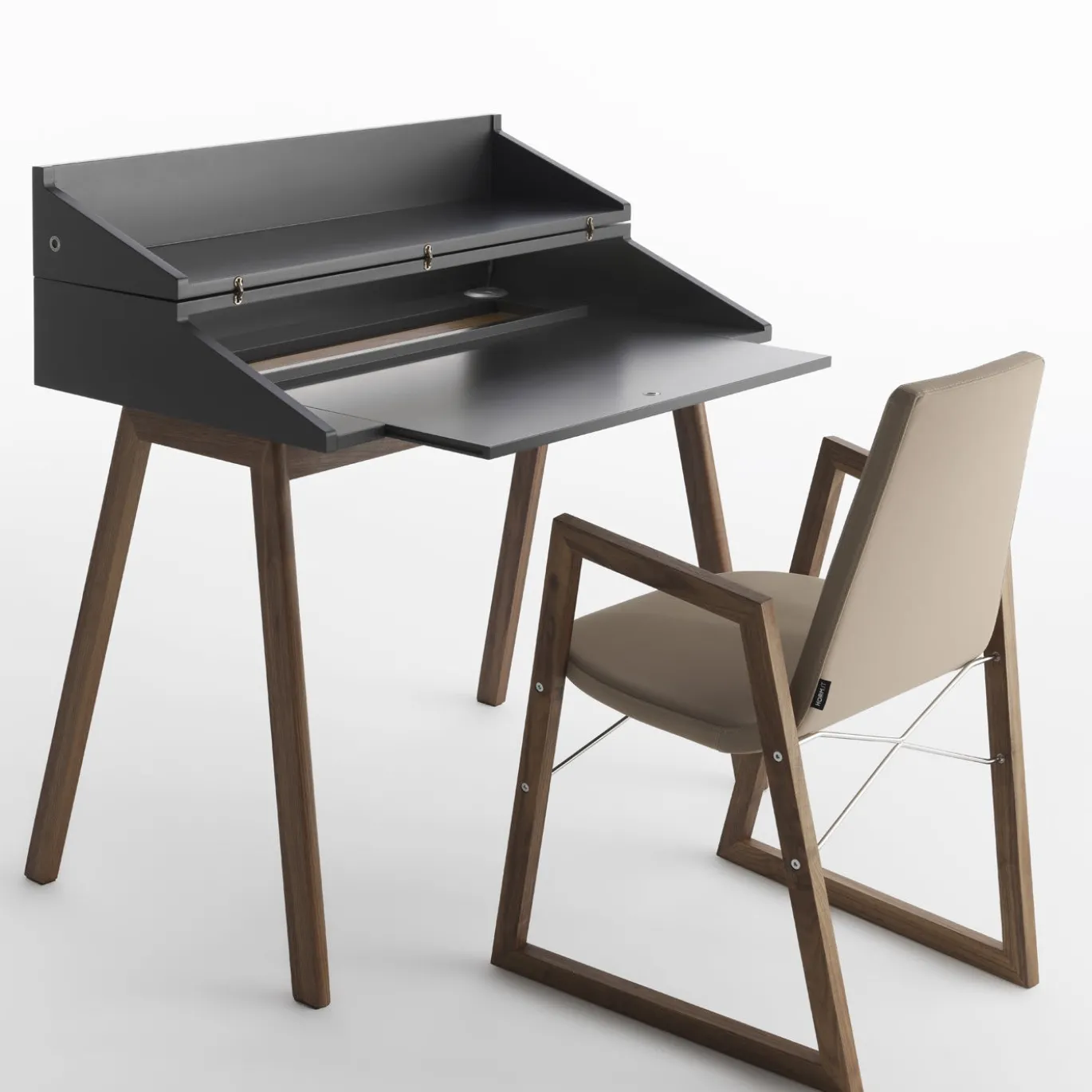 Scrivania Bureau Black di Esa Vesmanen