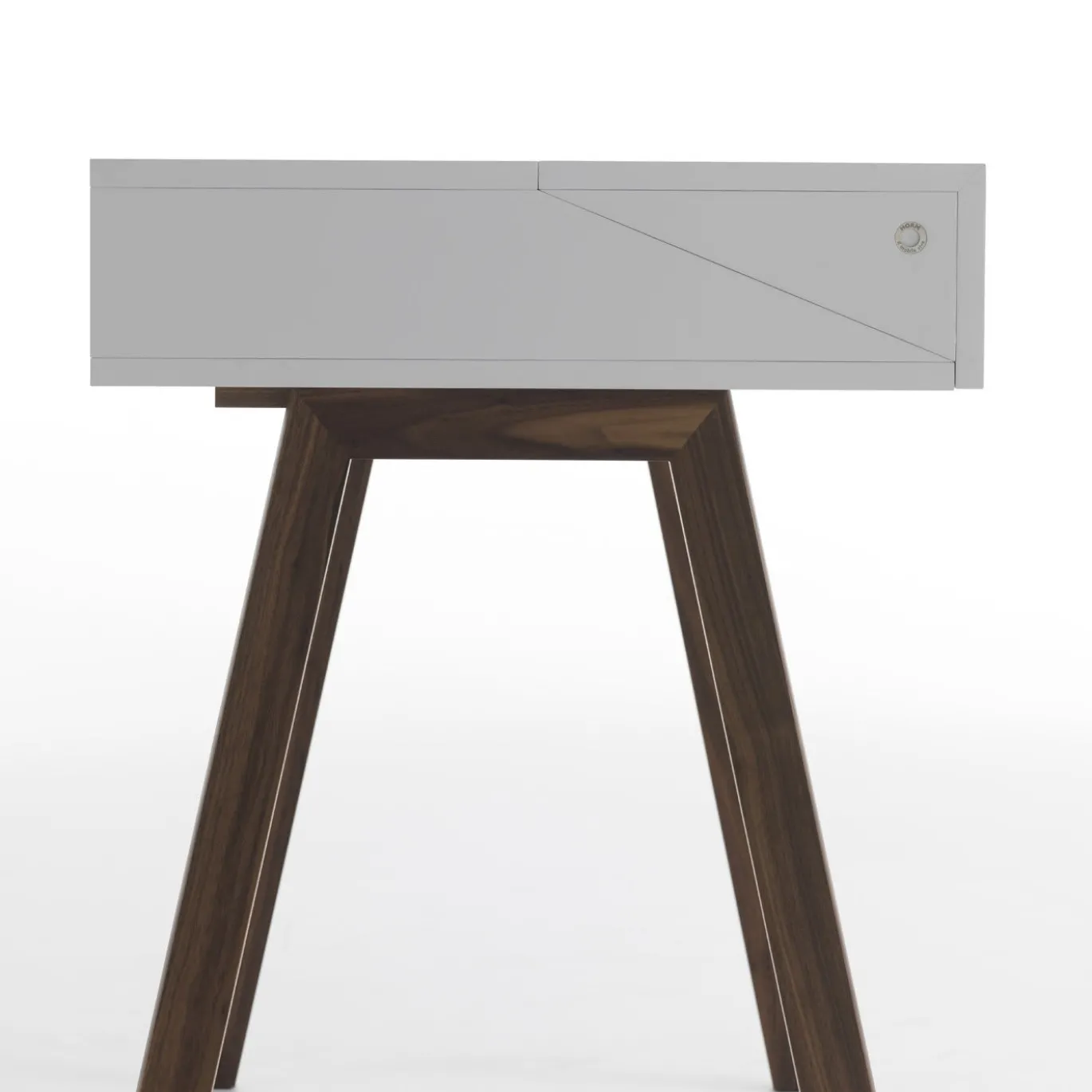 Scrivania Bureau White di Esa Vesmanen