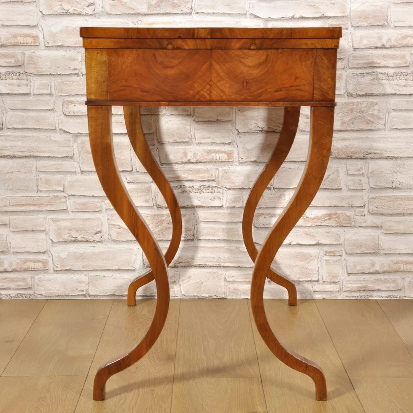 Scrivania In Stile Impero in Legno