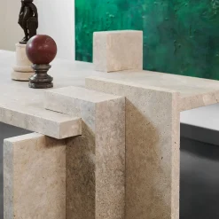 Scrivania in travertino satinato DsignincMilano x FiammettaV Home Collection