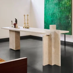 Scrivania in travertino satinato DsignincMilano x FiammettaV Home Collection