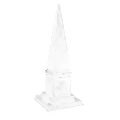 Scultura a obelisco bianco