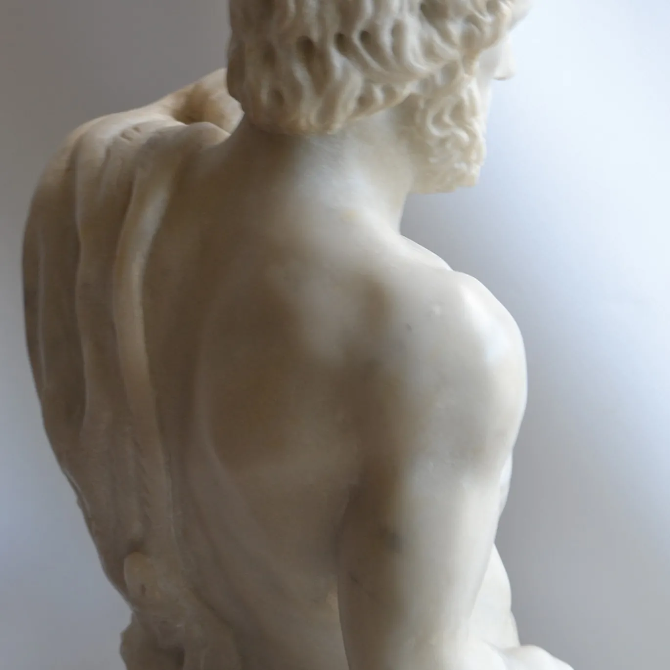 Scultura Centauro Bianco Carrara