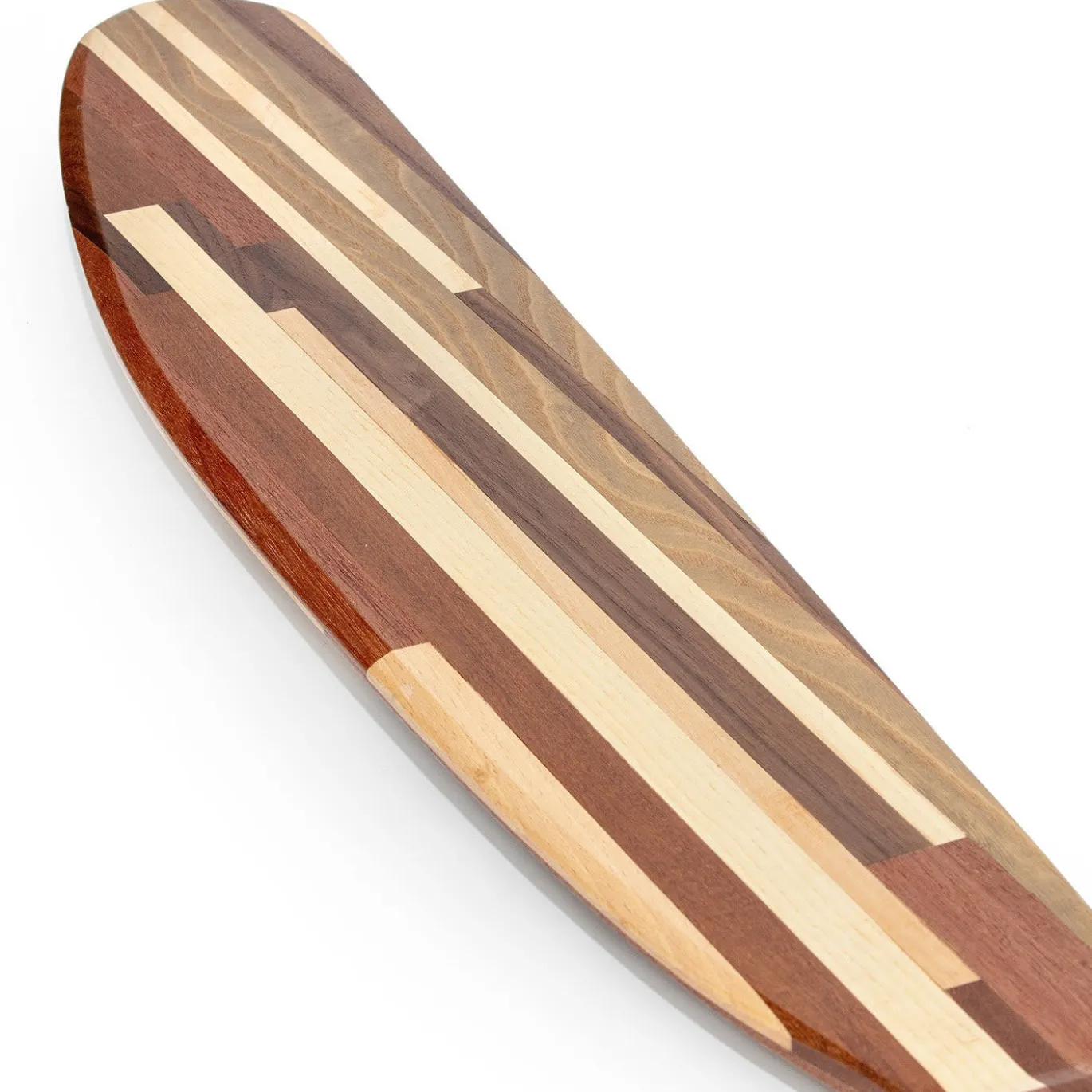 Scultura da parete in legno a forma di coltello