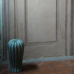 Scultura di cactus alta di colore azzurro
