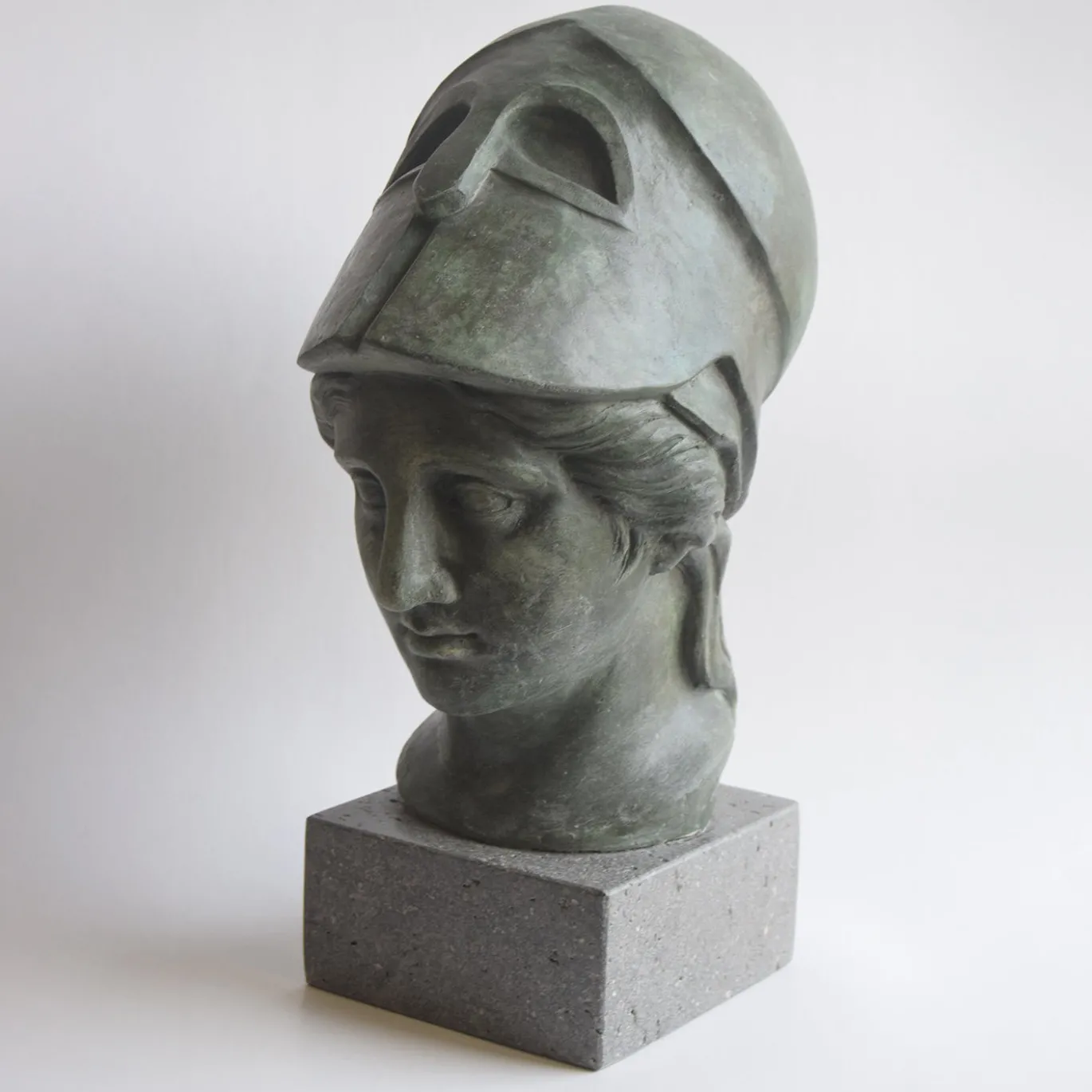 Scultura in ceramica bronzo Athena