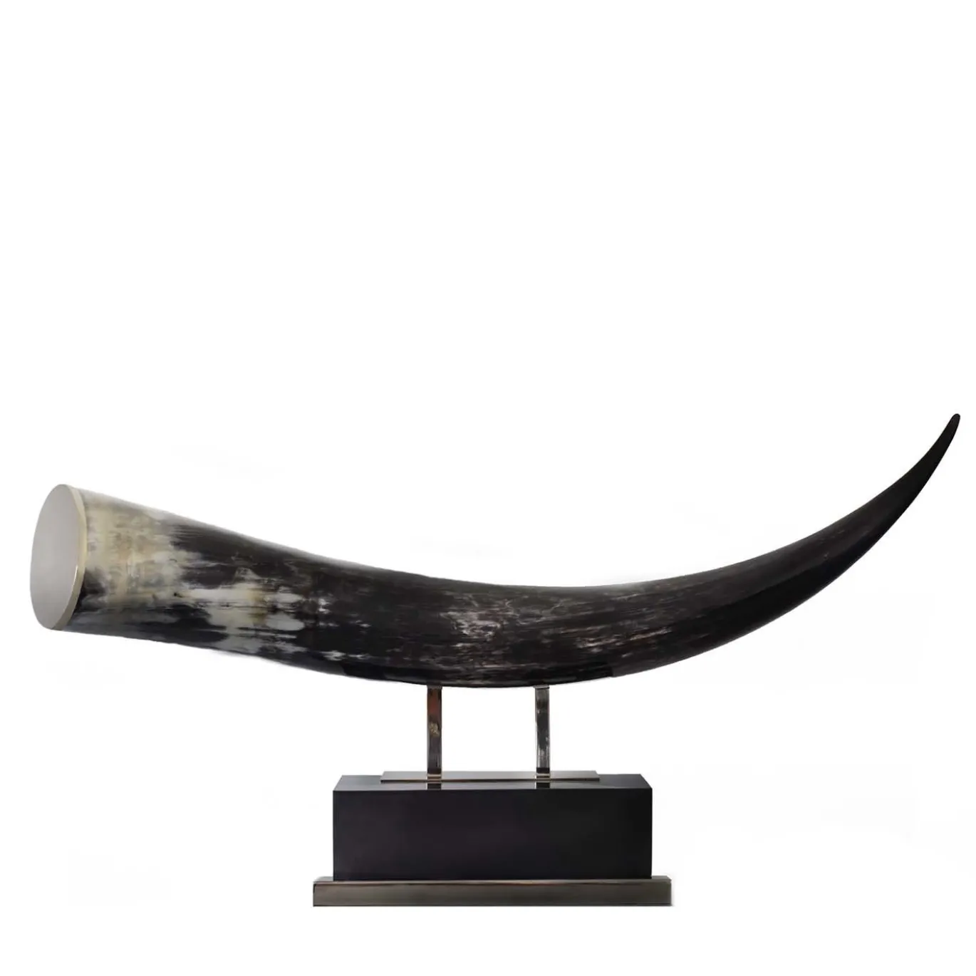 Scultura in corno nero