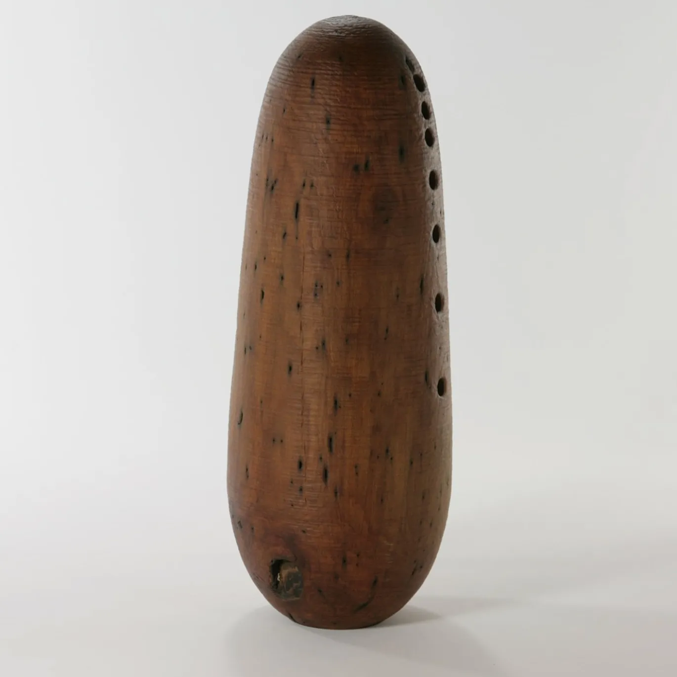 Scultura in legno scavata Impossiballs