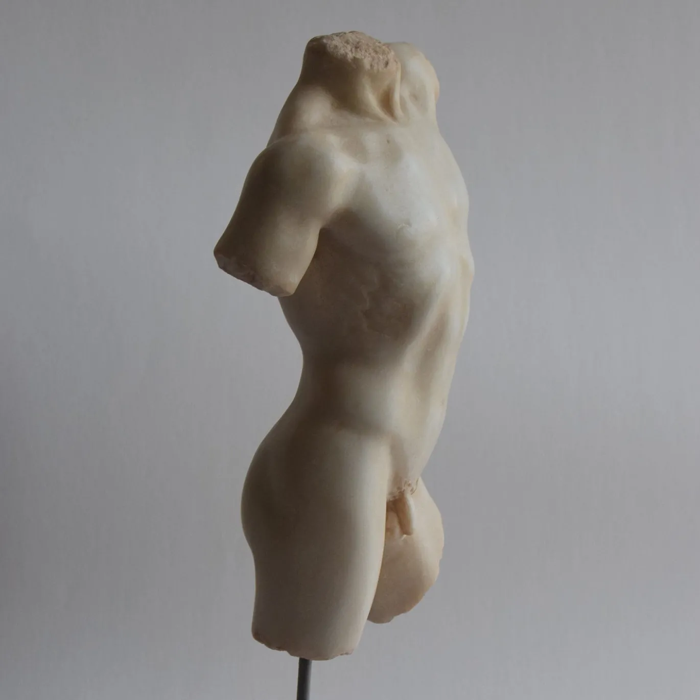 Scultura in marmo di Carrara Torso di Marte con base