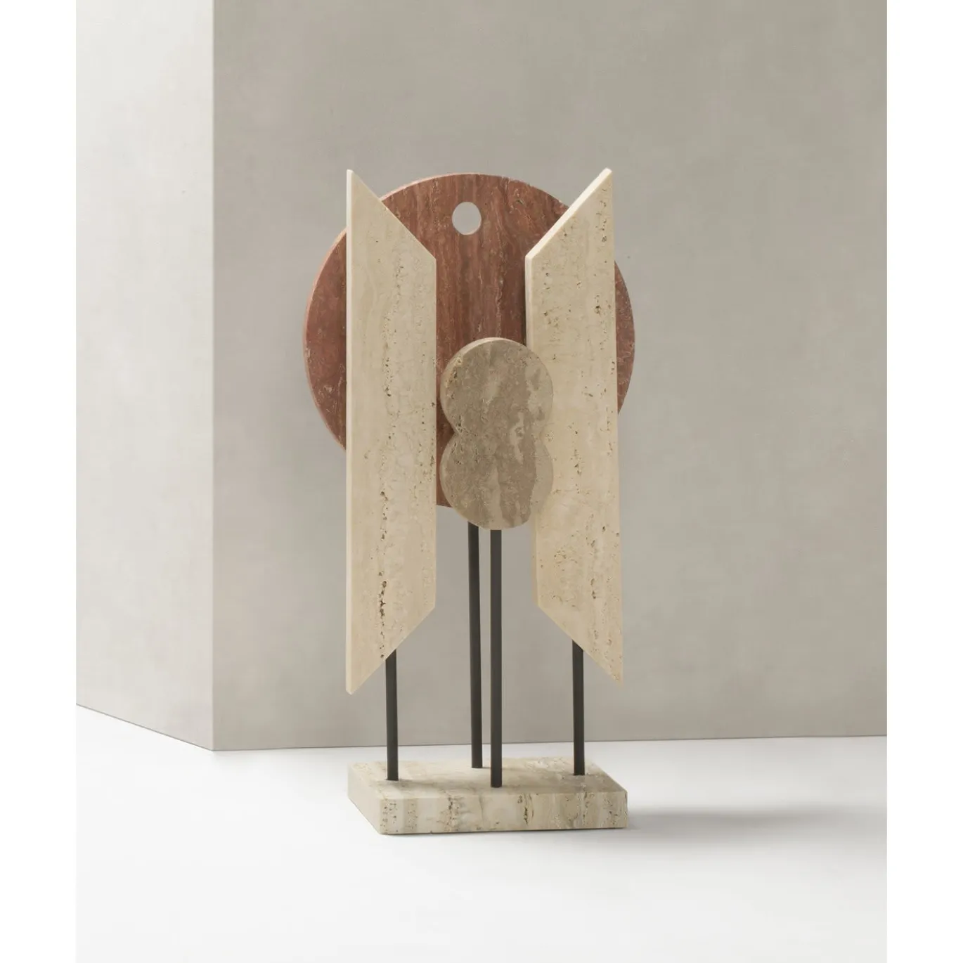 Scultura in marmo Tabou 2