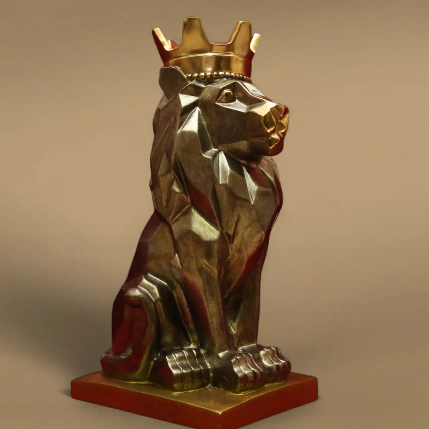 Scultura <leone stilizzato seduto in ottone